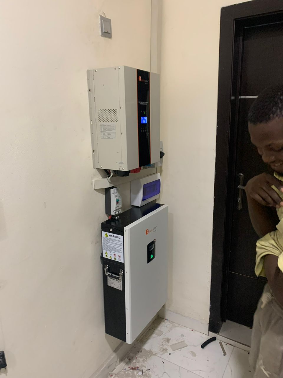 Solar-Inverter-3